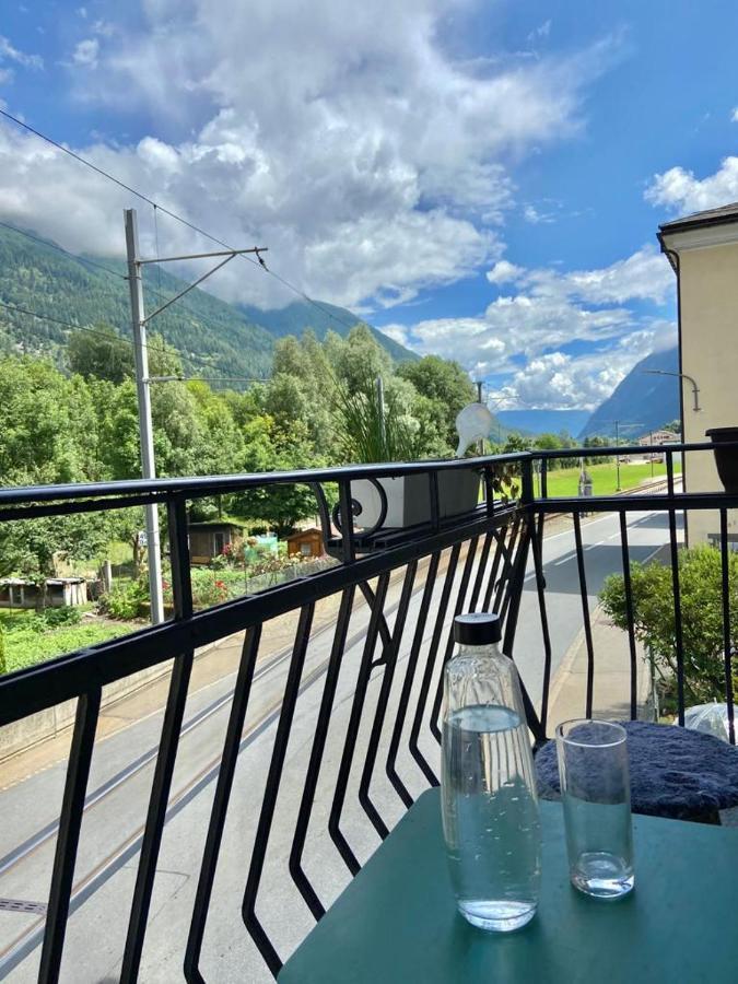 Chasa Sassalbo Bed & Breakfast พอสเชียโว ภายนอก รูปภาพ